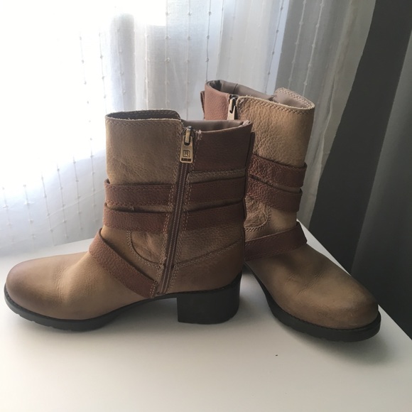 Rockport Boots- Size 6.5 - Picture 3 of 4